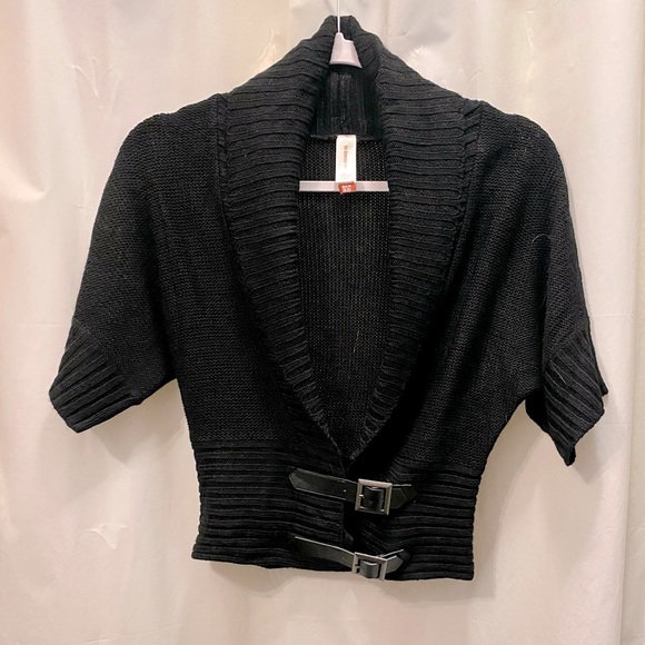 Black knitted Short Sleeved Cardigan - Picture 1 of 1